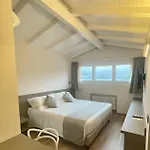 Baia Di Pare Hotel 2*
