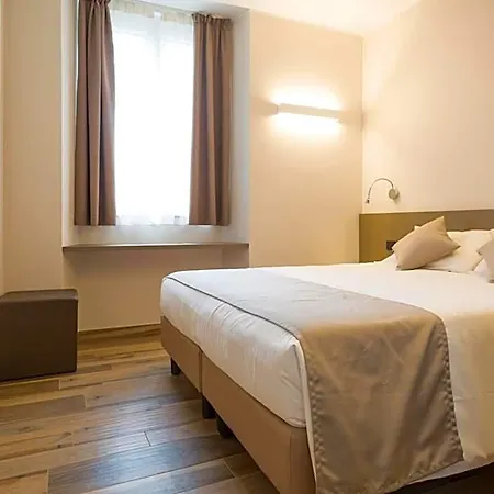 Baia Di Pare Hotel 2*