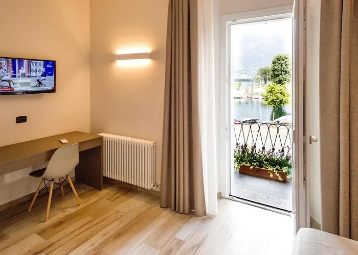 Отель Baia Di Pare 2*