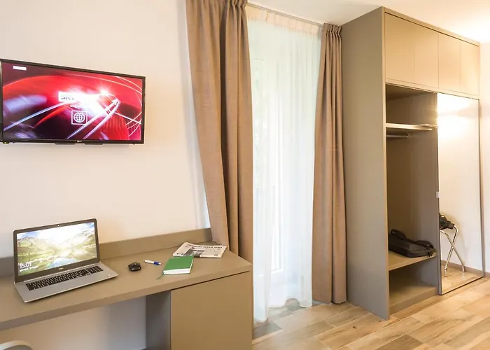 Baia Di Paré Hotel Valmadrera