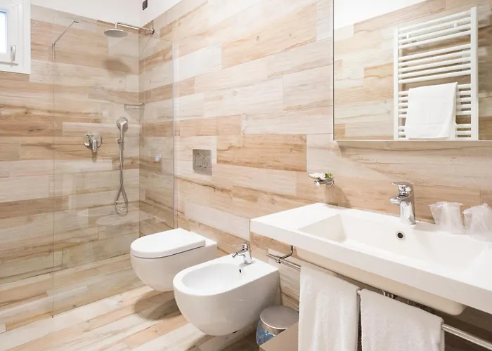 Отель Baia Di Pare 2*