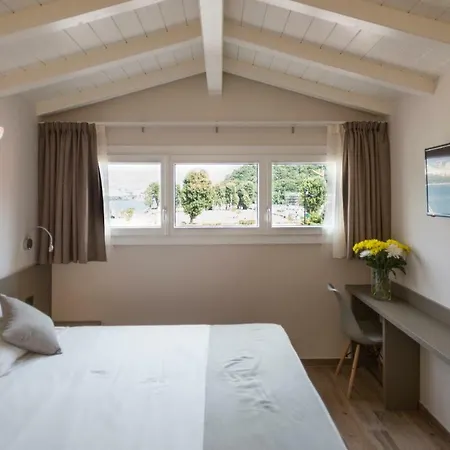 Baia Di Paré Hotel 2*