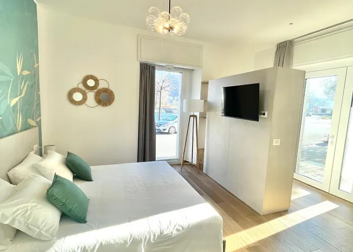 Baia Di Pare Hotel 2*